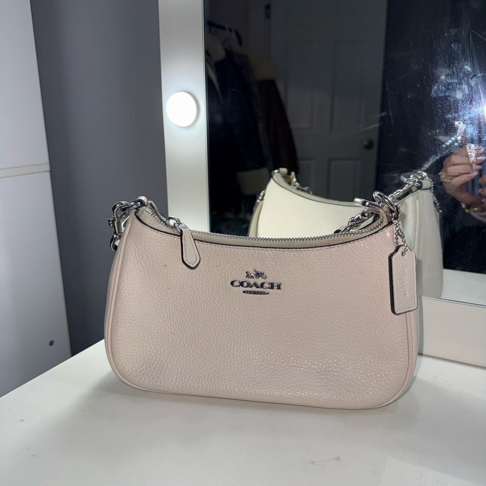 Coach Teri Leather Shoulder Bag